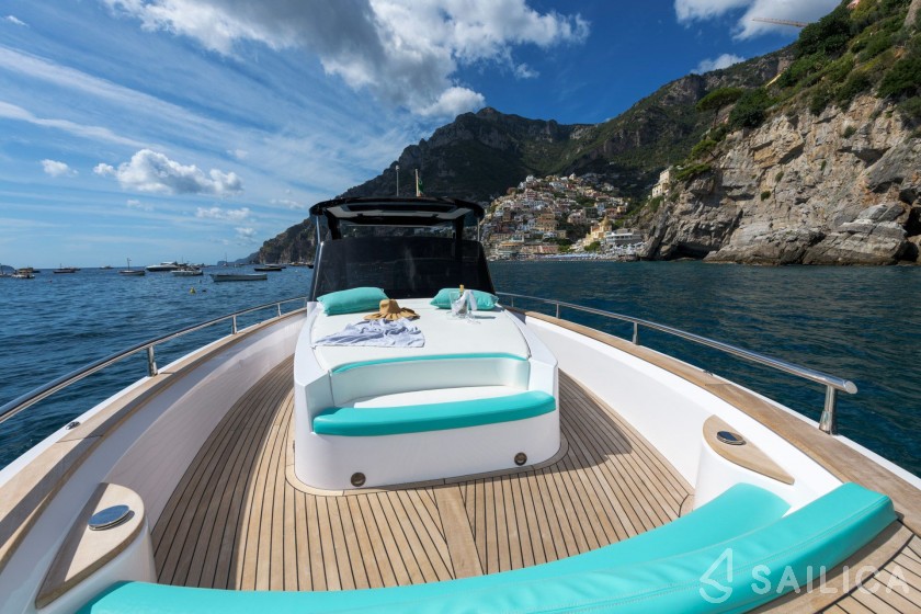 Allure 38 - Yacht Charter Sailica