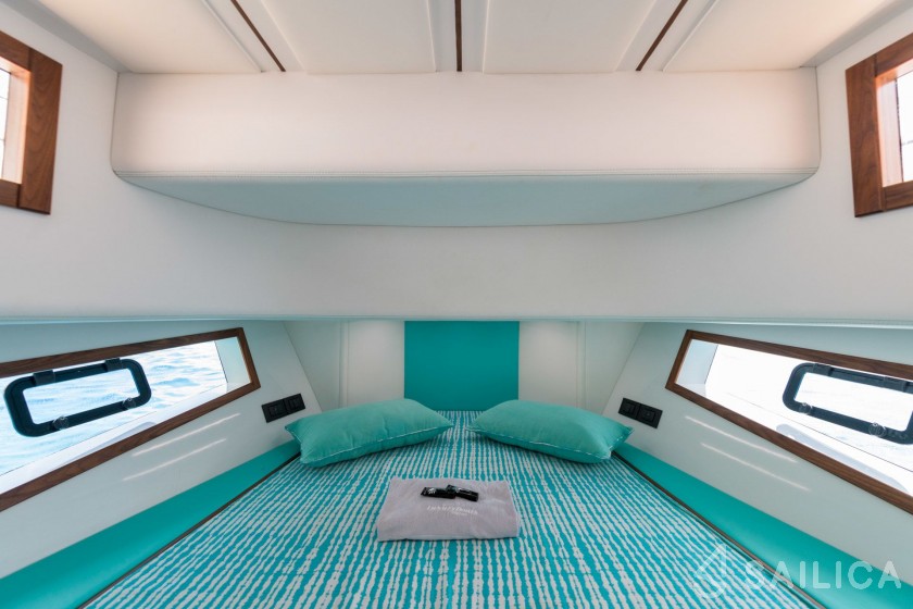 Allure 38 - Yacht Charter Sailica