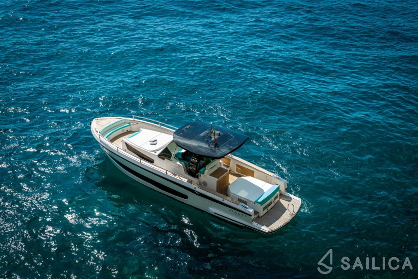 Allure 38 - Yacht Charter Sailica