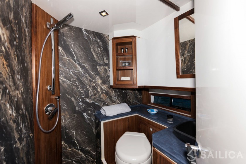Allure 38 - Yacht Charter Sailica