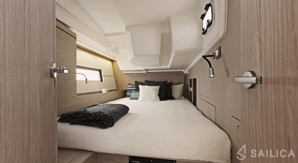 Oceanis 46.1 - Yacht Charter Sailica