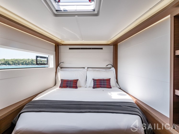 Lagoon 46  - Yacht Charter Sailica