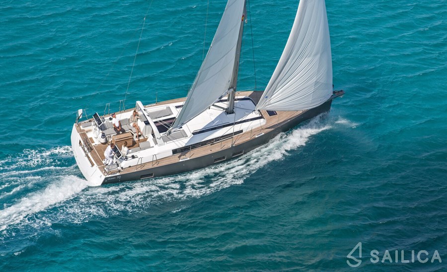 Oceanis 55 - Yacht Charter Sailica