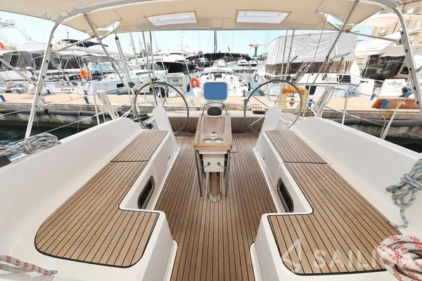 Bavaria 46 Cruiser - Yacht Charter Sailica
