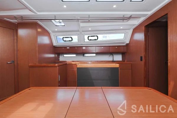 Bavaria 46 Cruiser - Yacht Charter Sailica