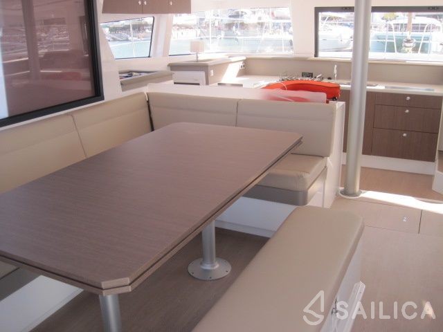 Bali 4.3 - Yacht Charter Sailica