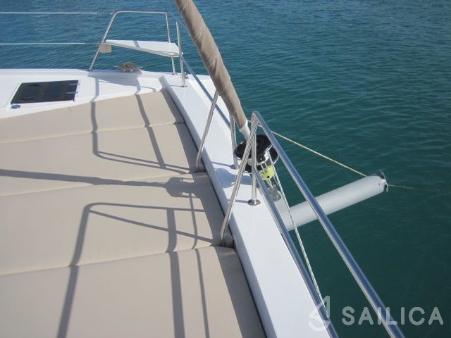 Bali 4.3 - Yacht Charter Sailica