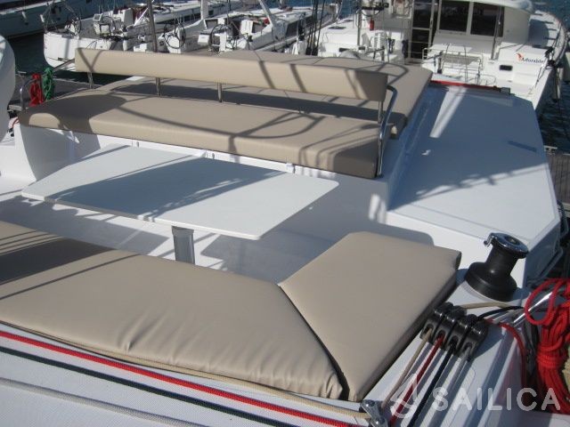 Bali 4.3 - Yacht Charter Sailica