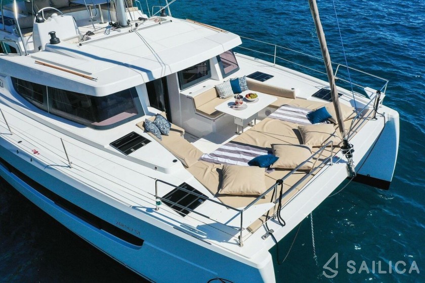 Bali 4.8  - Yacht Charter Sailica