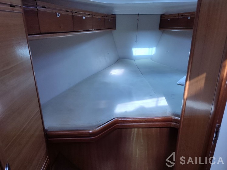 Bavaria 37 Cruiser - Yacht Charter Sailica