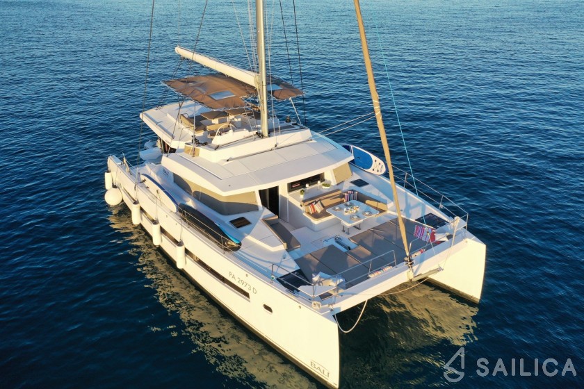 Bali 5.4. - Yacht Charter Sailica