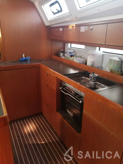 Bavaria 46 Cruiser - Yacht Charter Sailica