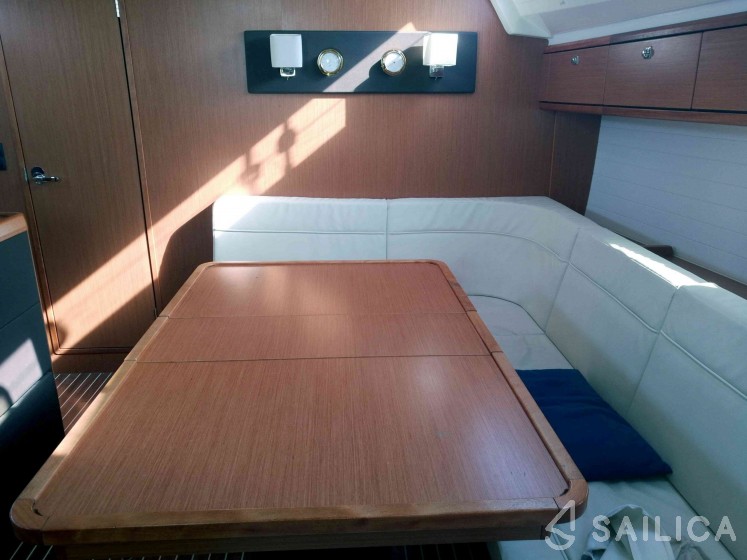 Bavaria 46 Cruiser - Yacht Charter Sailica