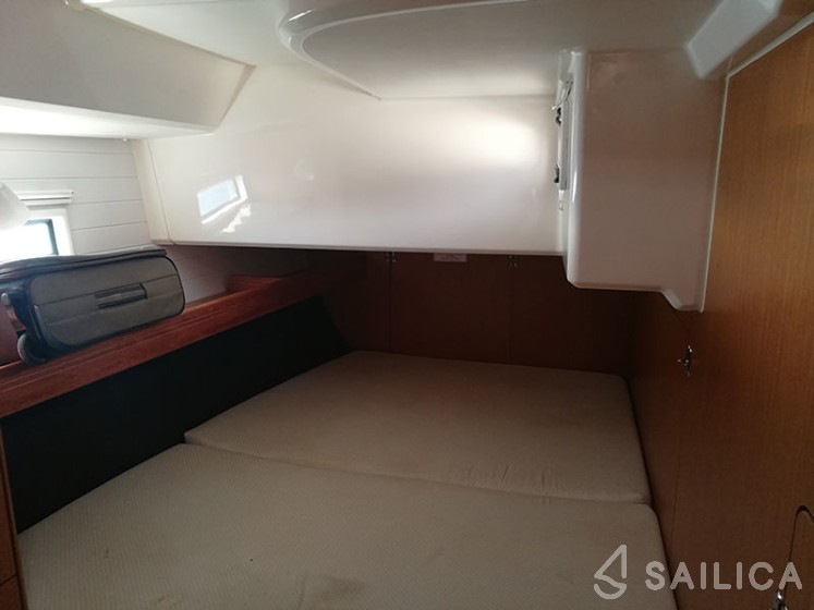 Bavaria 46 Cruiser - Yacht Charter Sailica