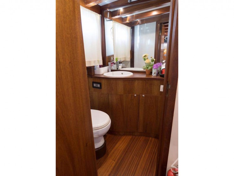 Gulet - Yacht Charter Sailica