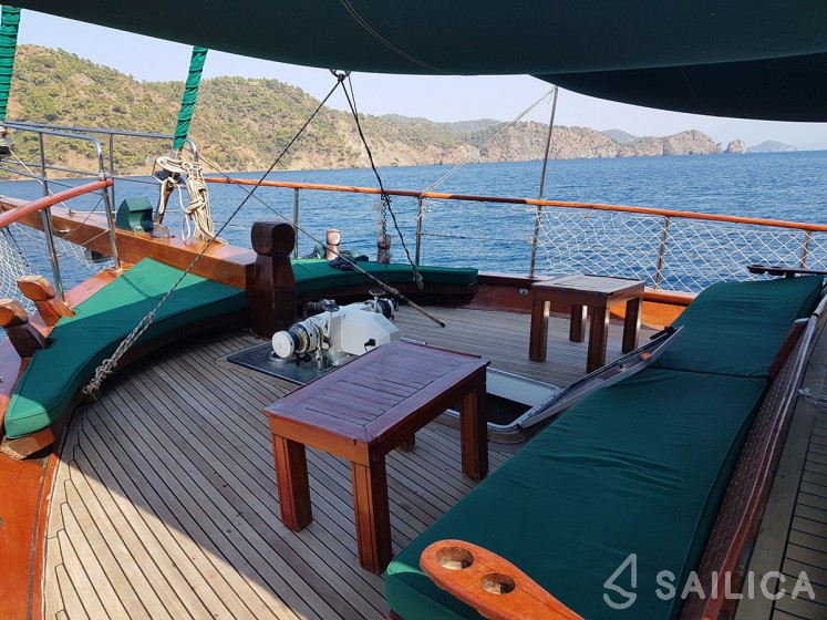 Gulet - Yacht Charter Sailica