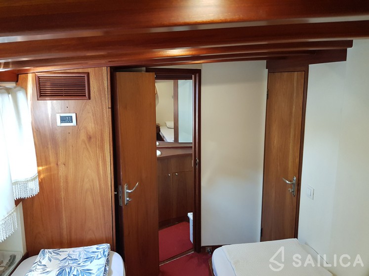 Gulet - Yacht Charter Sailica
