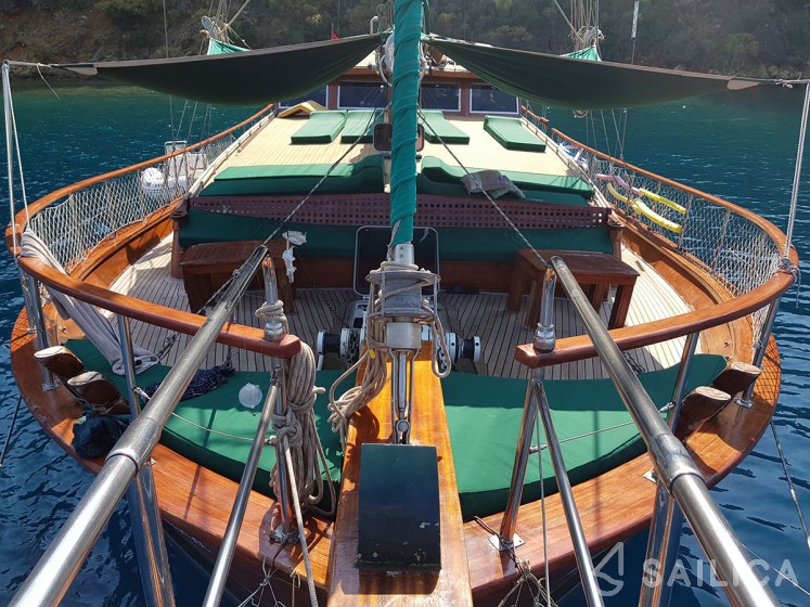 Gulet - Yacht Charter Sailica