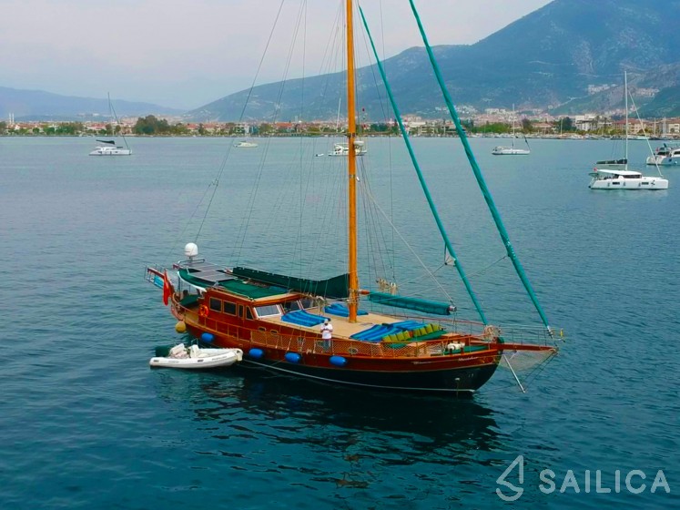 Gulet - Yacht Charter Sailica