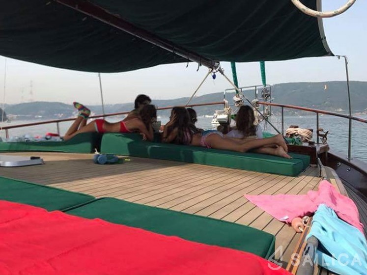Gulet - Yacht Charter Sailica