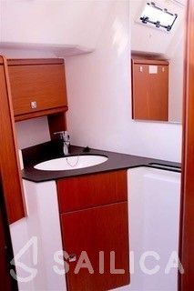 Bavaria 46 Cruiser - Yacht Charter Sailica