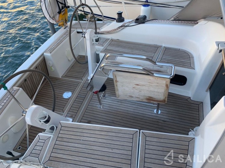 Hanse 345 - Yacht Charter Sailica