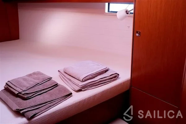 Bavaria 46 Cruiser - Yacht Charter Sailica