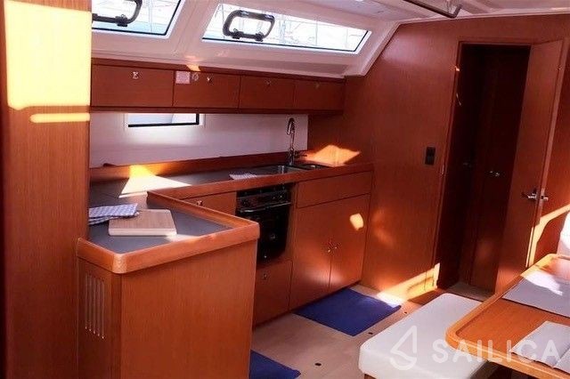 Bavaria 46 Cruiser - Yacht Charter Sailica