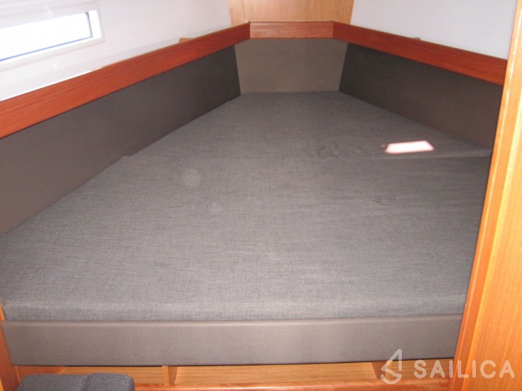 Bavaria 41 Cruiser - Yacht Charter Sailica