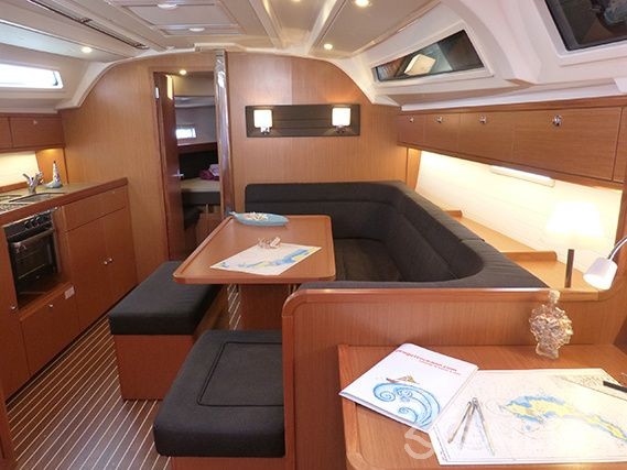 Bavaria 41 Cruiser - Yacht Charter Sailica