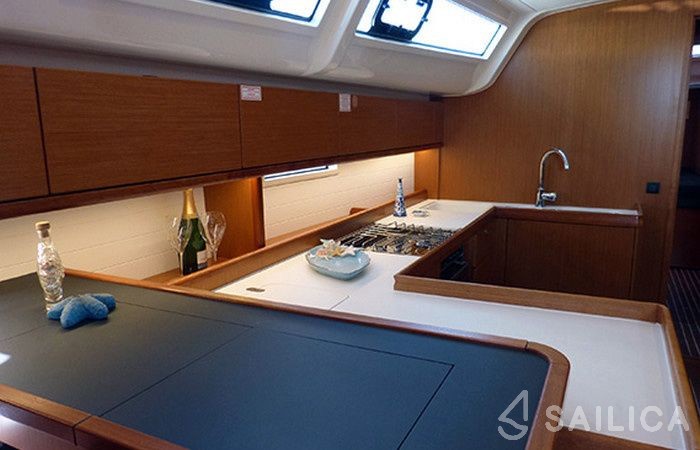 Bavaria 51 Cruiser - Yacht Charter Sailica