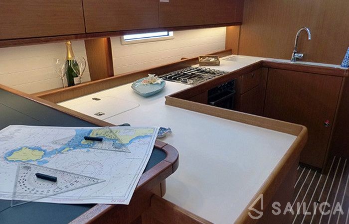 Bavaria 51 Cruiser - Yacht Charter Sailica