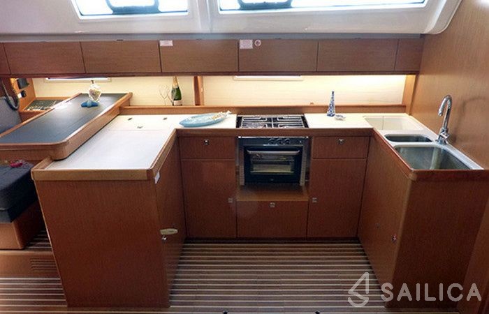 Bavaria 51 Cruiser - Yacht Charter Sailica