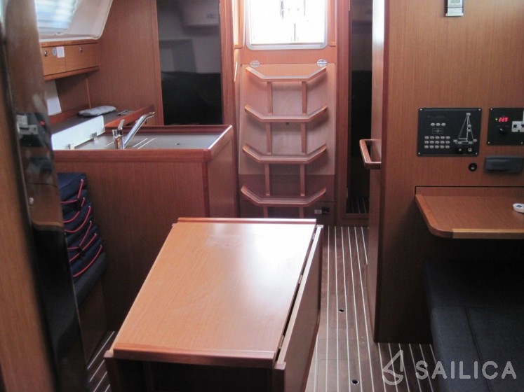 Bavaria 37 Cruiser - Yacht Charter Sailica