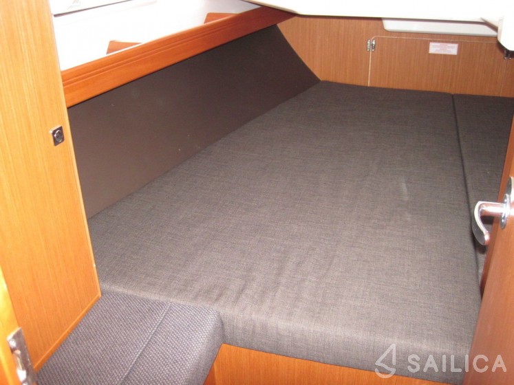 Bavaria 37 Cruiser - Yacht Charter Sailica
