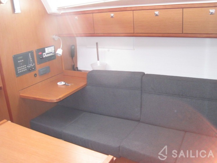 Bavaria 37 Cruiser - Yacht Charter Sailica