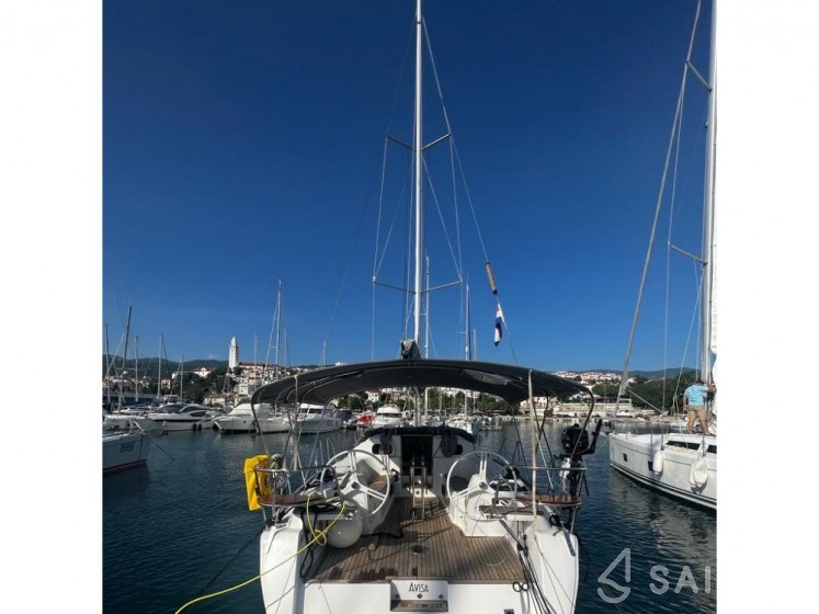 Elan 40 Impression - Yacht Charter Sailica