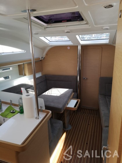 Elan 40 Impression - Yacht Charter Sailica
