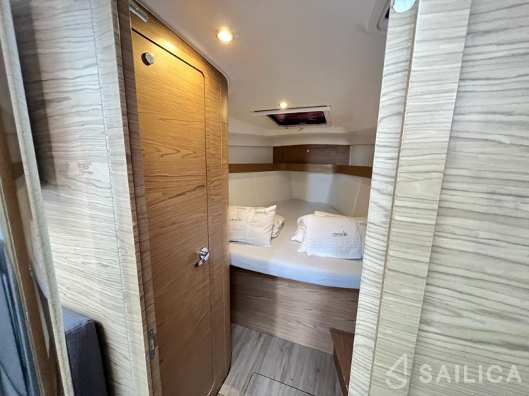 Elan 40 Impression - Yacht Charter Sailica