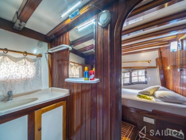 Gulet - Yacht Charter Sailica
