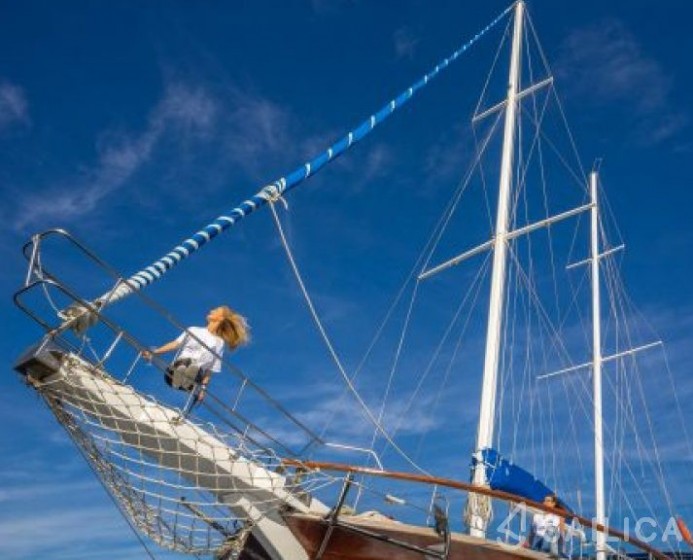 Gulet - Yacht Charter Sailica
