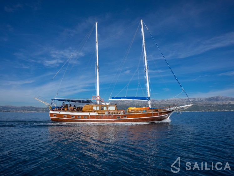 Gulet - Yacht Charter Sailica