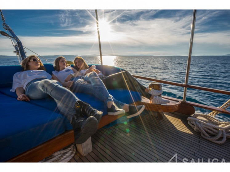Gulet - Yacht Charter Sailica
