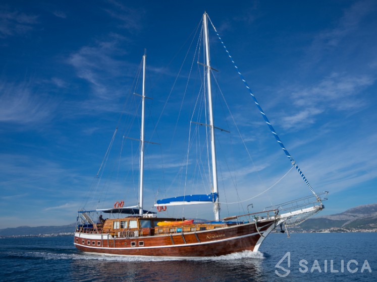 Gulet - Yacht Charter Sailica