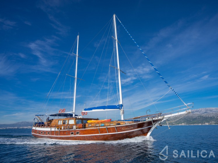 Gulet - Yacht Charter Sailica