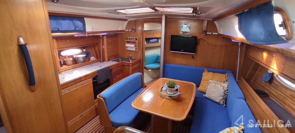 Bavaria 39 Cruiser - Yacht Charter Sailica