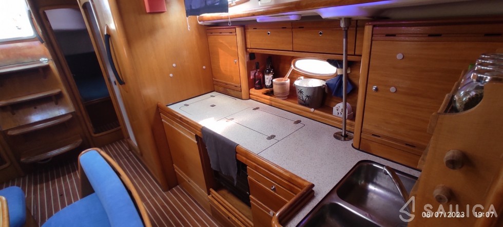 Bavaria 39 Cruiser - Yacht Charter Sailica