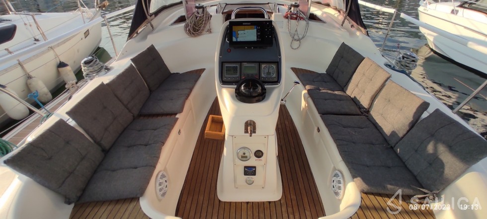 Bavaria 39 Cruiser - Yacht Charter Sailica