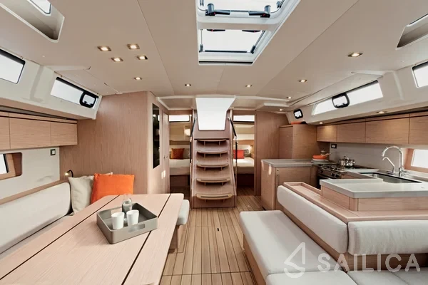 Oceanis 30.1 - Yacht Charter Sailica