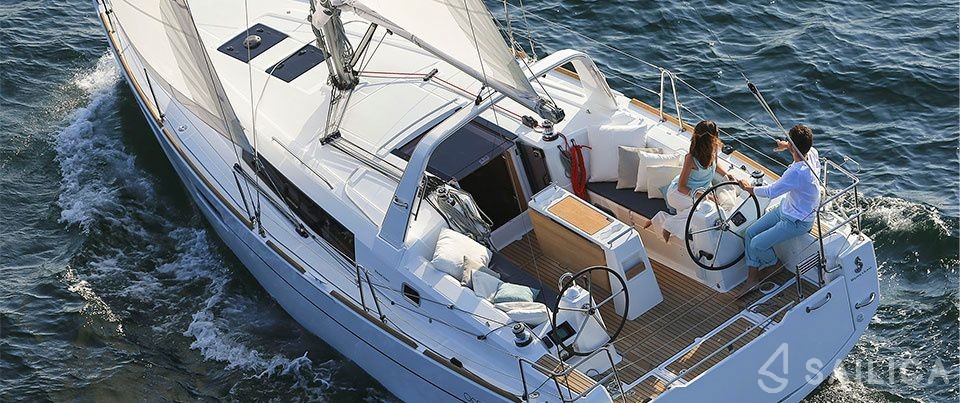 Oceanis 35.1 - Yacht Charter Sailica